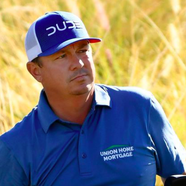 Jason Dufner made mistake at the QBE Shootout we can all relate too!